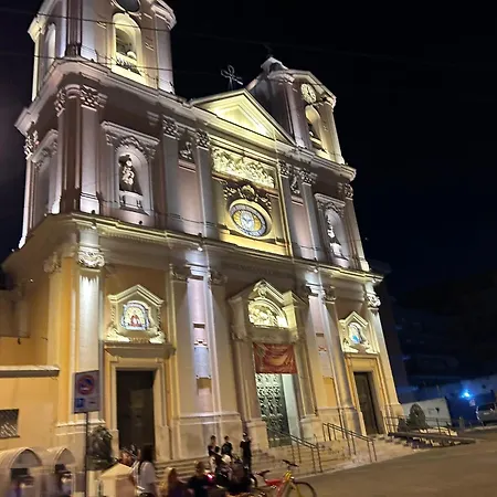 Laura Domus Portici