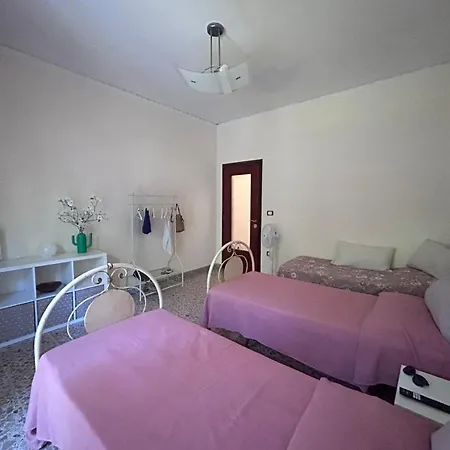 Laura Domus Portici