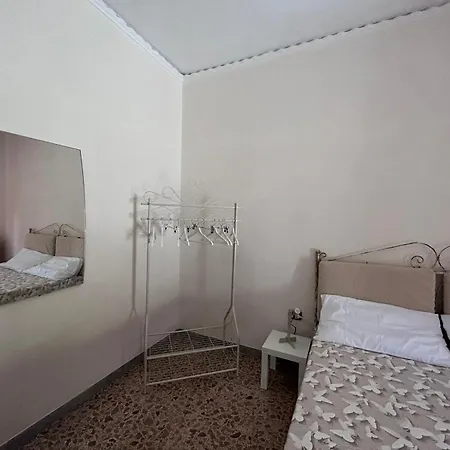 Laura Domus Apartment Portici